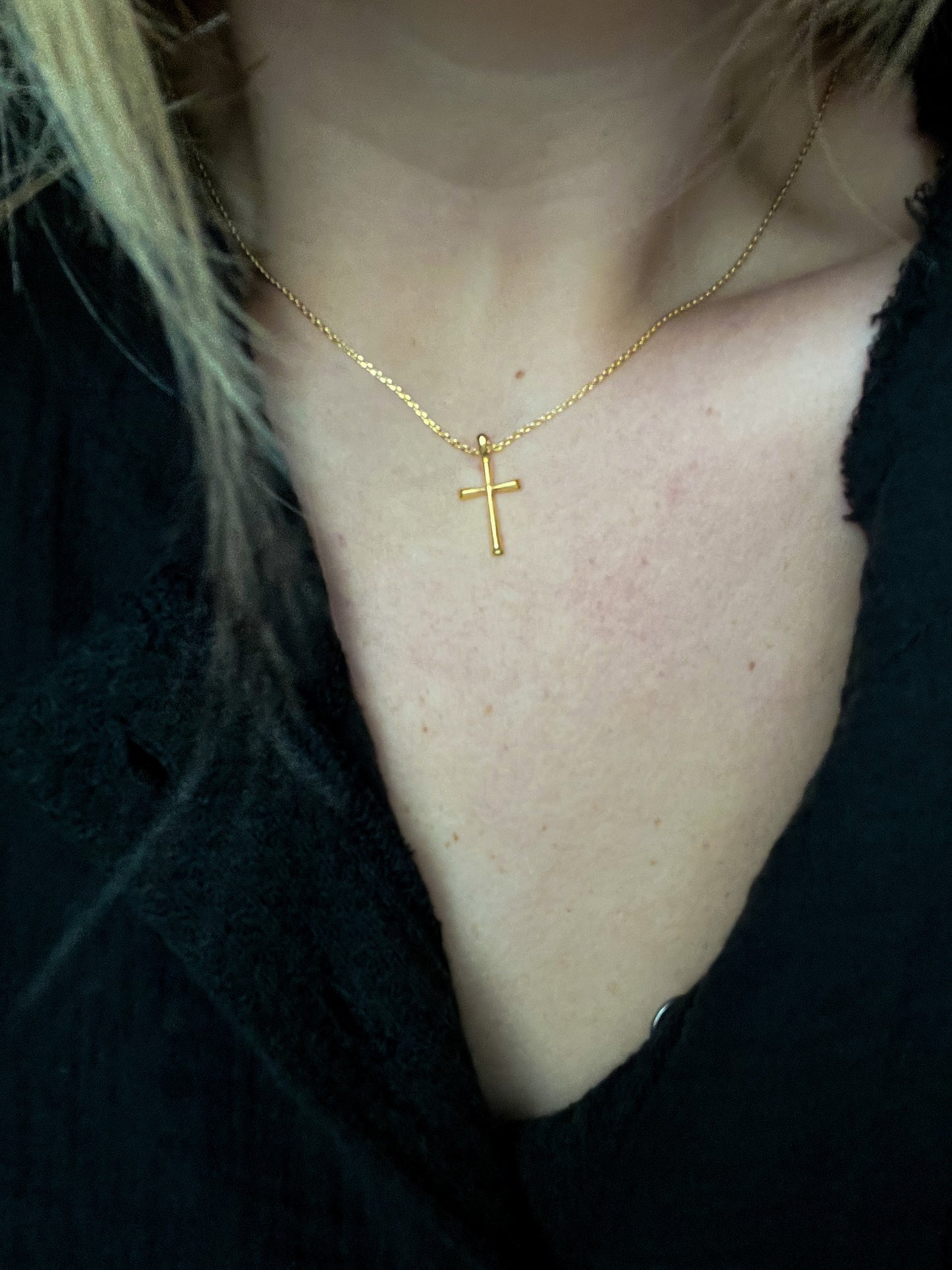 Dainty Cross Necklace
